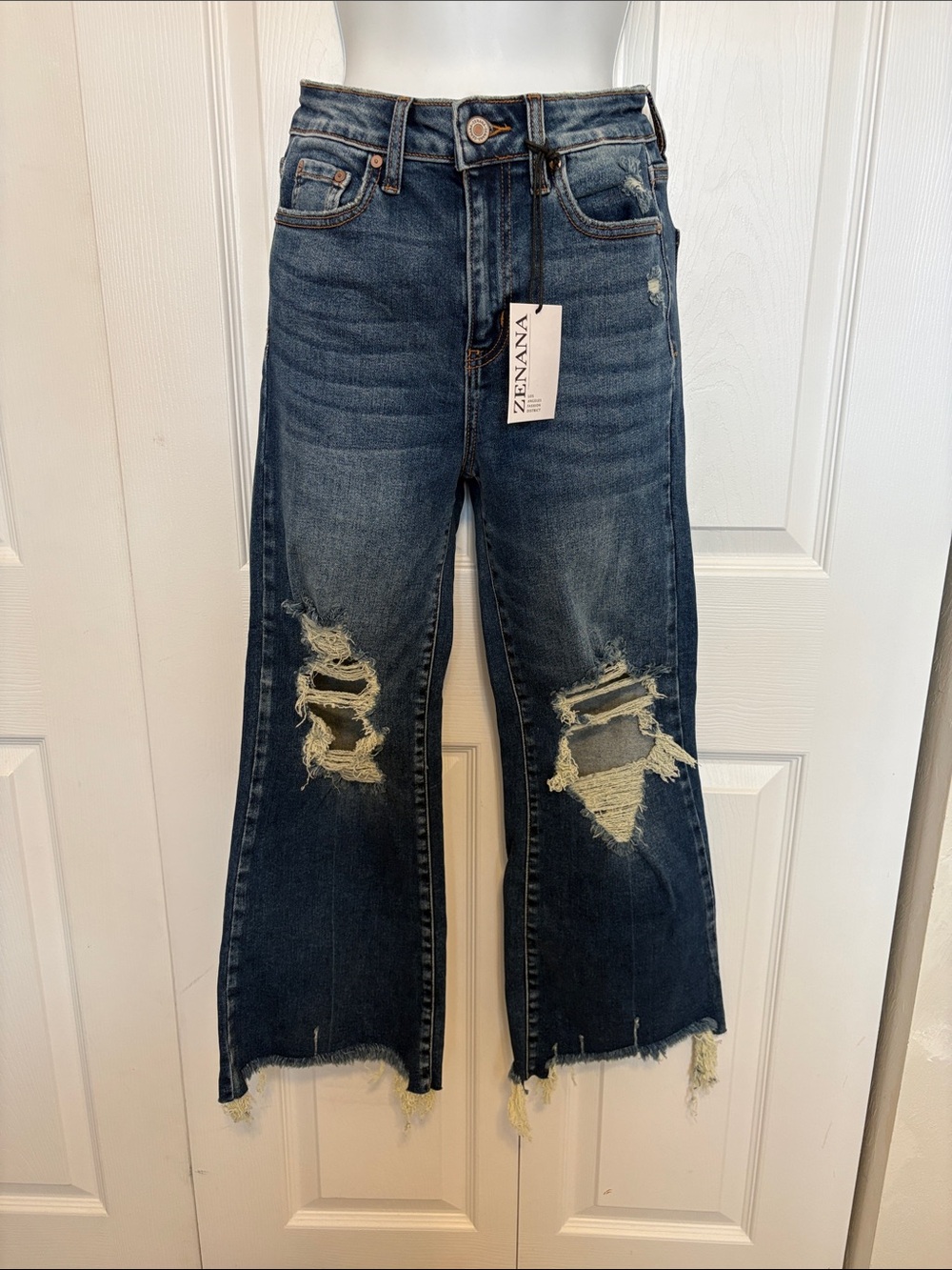 NWT Zenana High Rise Distressed Flare Jeans Blue Size 26.